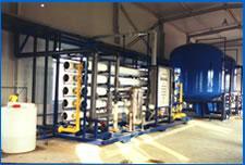 純凈水與礦泉水設(shè)備選購指南 以杭州華田環(huán)保為例